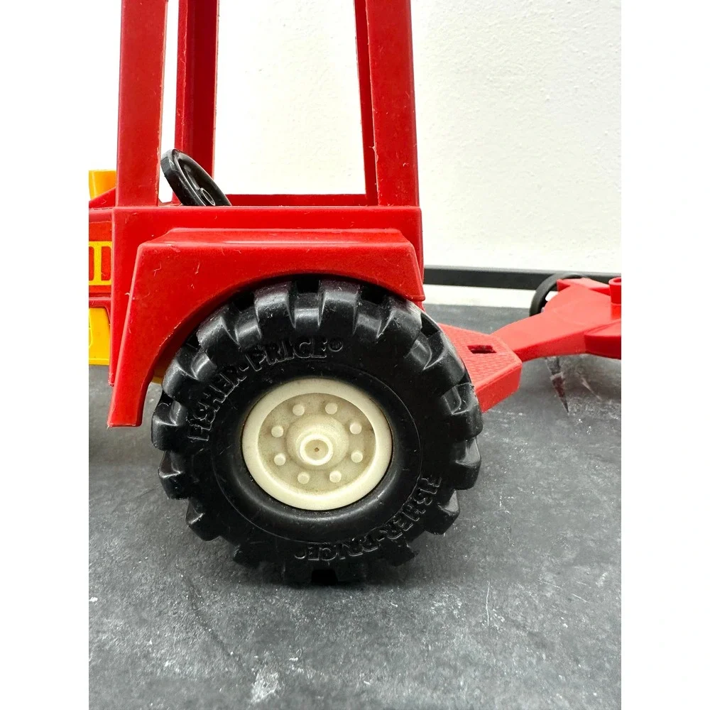 Fisher Price Toys Husky Helpers Farm Tractor & Trailer 331 fp toys preschool